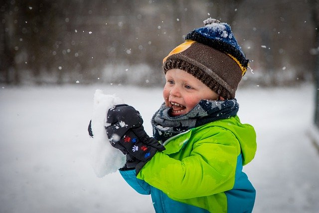 Butterfly Beginnings Play Therapy in Davenport, Iowa shows how to play in the snow