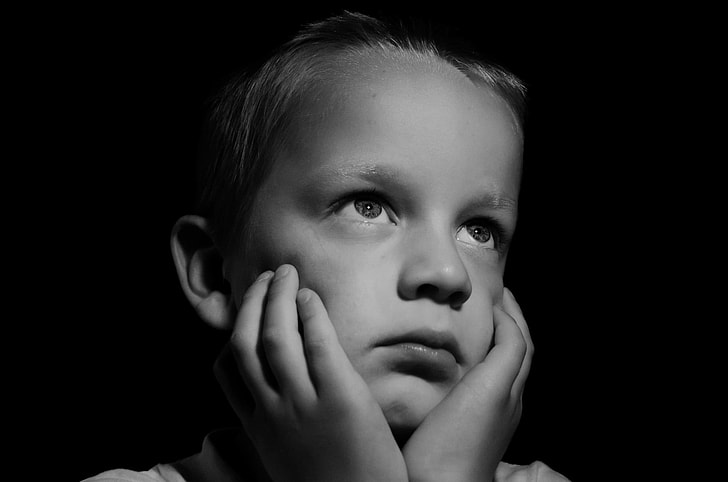 Butterfly Beginnings Play therapy Davenport, Iowa image of child feeling inadequate